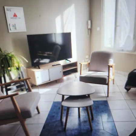 Daire Rdc 1 Chambre-centre-ville-terrasse *