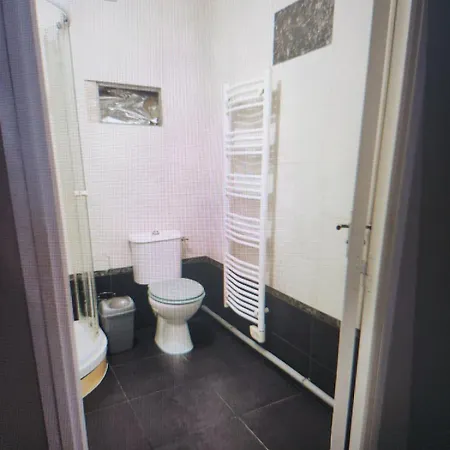 Rdc 1 Chambre-centre-ville-terrasse Daire *